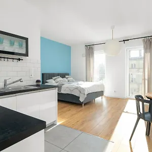 Klimatyczne I Nowoczesne Very Berry W Poznaniu By Renters Апартаменты Познань